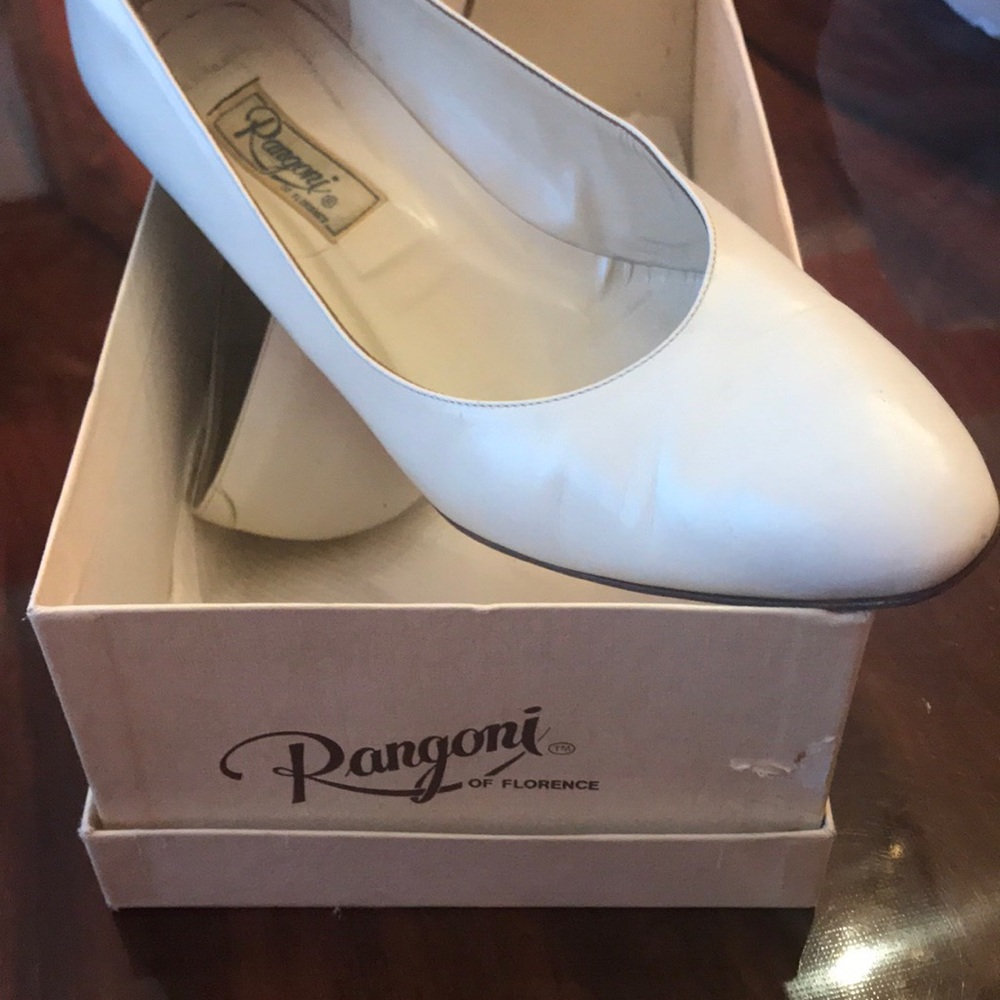 Winter white Rangoni pumps. Size 10 B